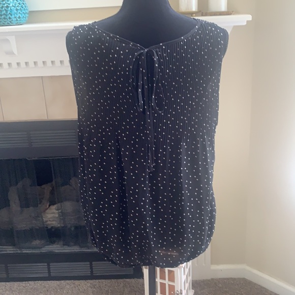 Top - Picture 4 of 6